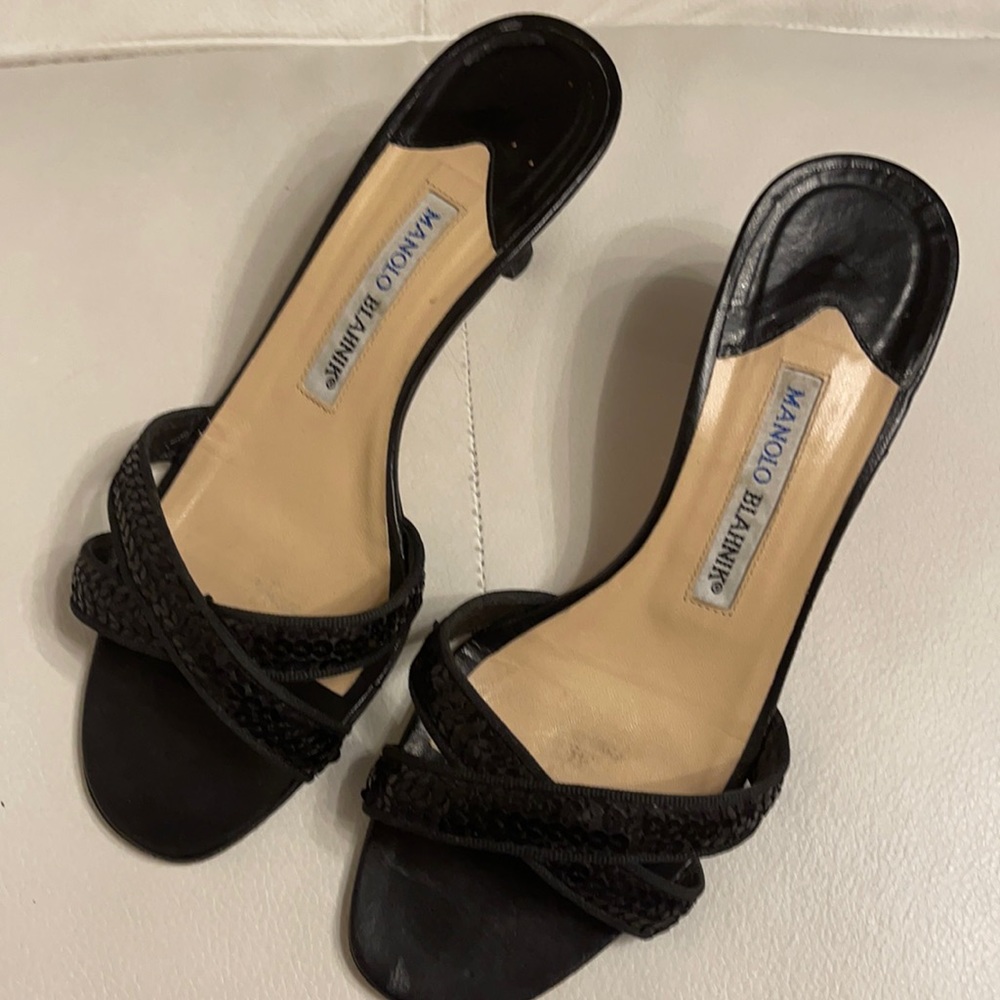 Authentic Manolo Blahnik sandals with sequence pre owned